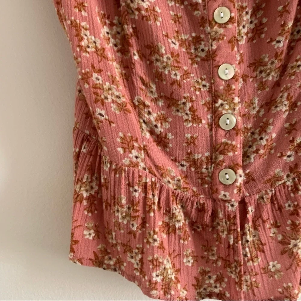 American EAGLE Floral Ditsy Off Shoulder Button Summer Top Ruffle Neckline - Picture 9 of 11
